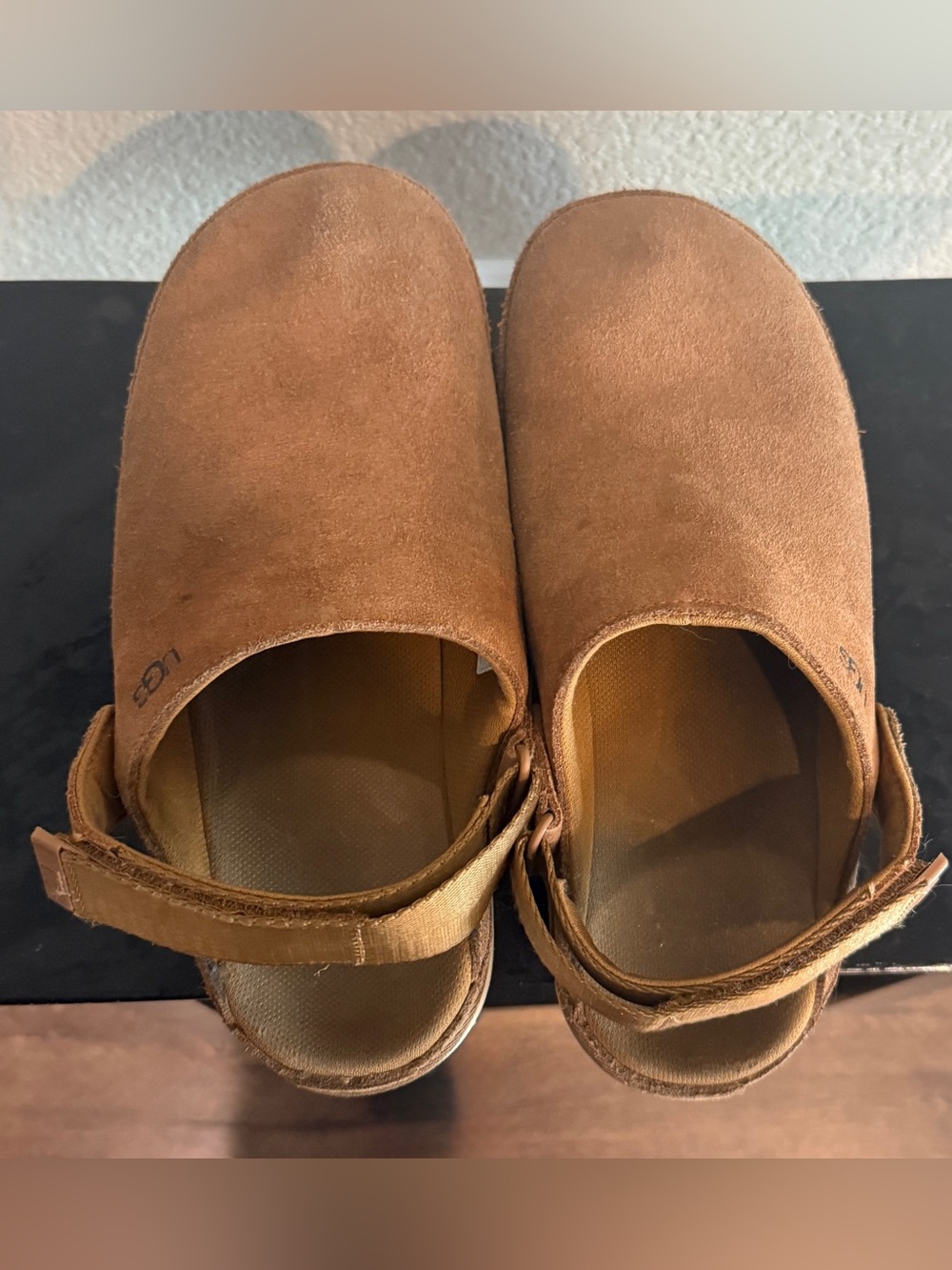 ♻️ Preowned UGG Women's Goldenstar Slingback Clogs in Chestnut, W 7.5